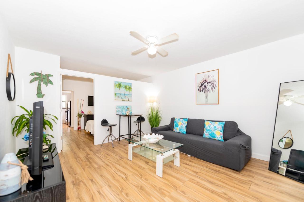 South Beach Apartments マイアミビーチ エクステリア 写真